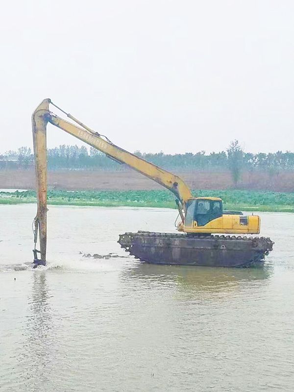 加長臂水路兩用挖掘機